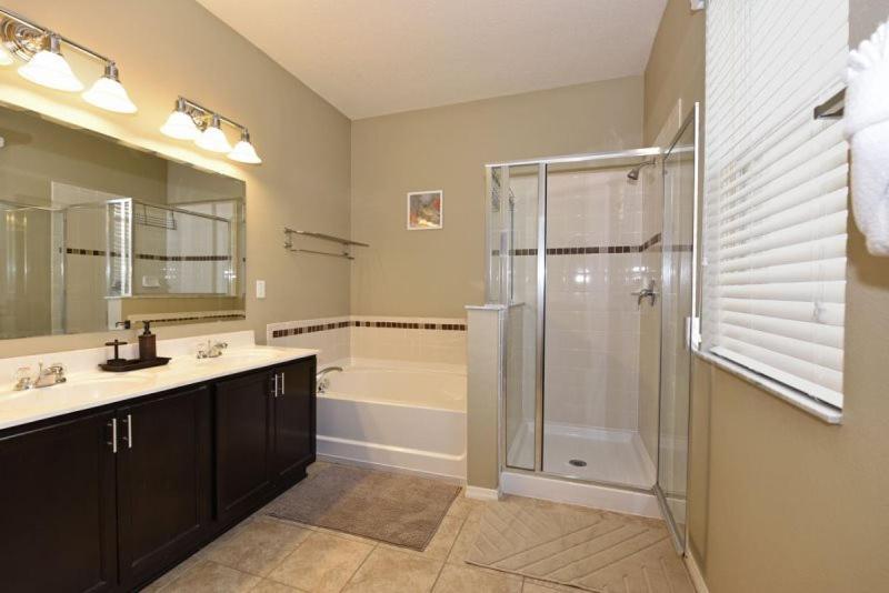 Stunning 4 Bedroom 2.5 Bathroom Pool Home Near Disney Kissimmee Eksteriør bilde
